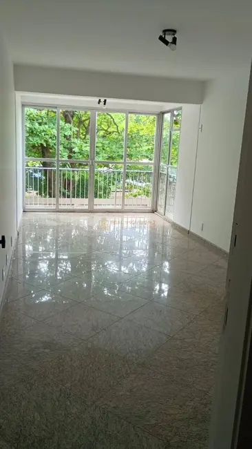 Apartamento com 3 quartos à venda, 88m2 em Barra da Tijuca, Rio De Janeiro - RJ - imagem 2 Foto 2 de Apartamento com 3 quartos à venda, 88m2 em Barra da Tijuca, Rio De Janeiro - RJ
