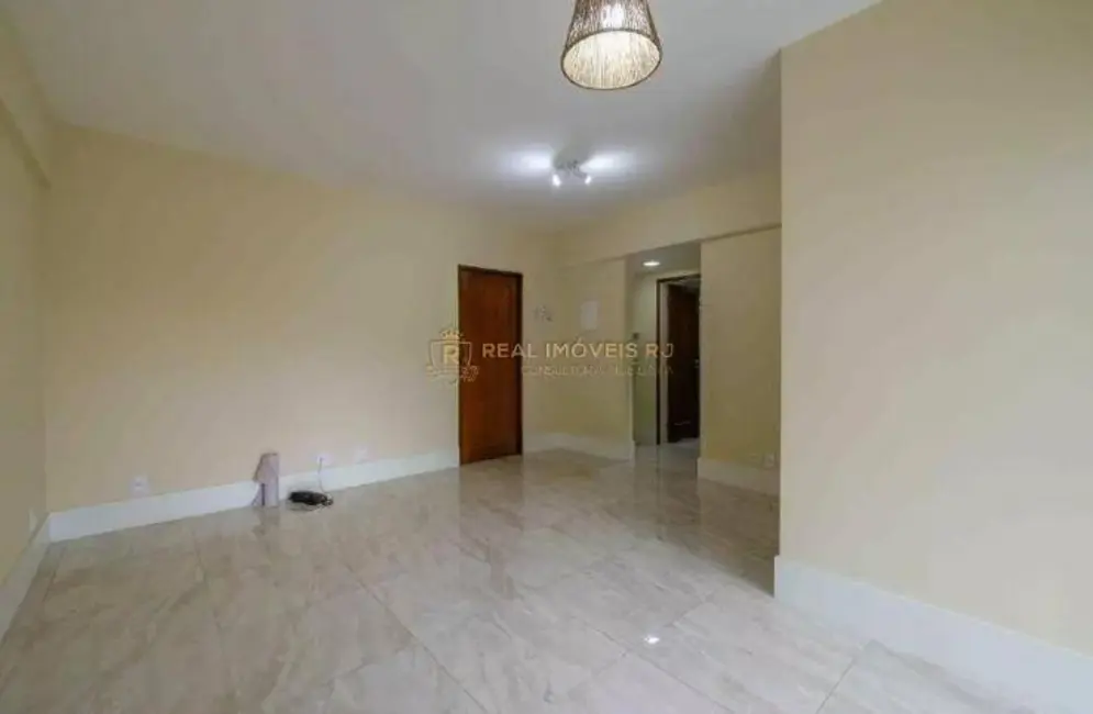 Apartamento com 1 quarto à venda, 51m2 em Barra da Tijuca, Rio De Janeiro - RJ - imagem 3 Foto 3 de Apartamento com 1 quarto à venda, 51m2 em Barra da Tijuca, Rio De Janeiro - RJ