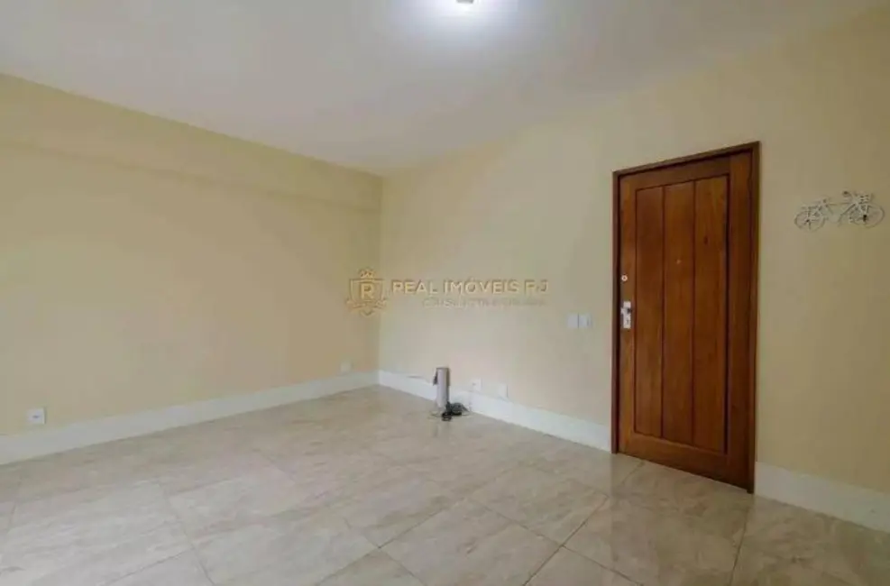 Apartamento com 1 quarto à venda, 51m2 em Barra da Tijuca, Rio De Janeiro - RJ - imagem 2 Foto 2 de Apartamento com 1 quarto à venda, 51m2 em Barra da Tijuca, Rio De Janeiro - RJ