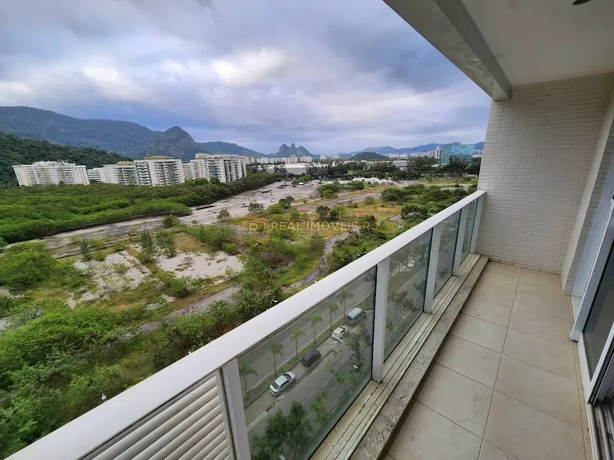 Foto 2 de Apartamento com 2 quartos à venda, 79m2 em Rio De Janeiro - RJ