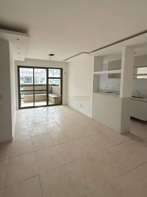 Foto 1 de Apartamento com 2 quartos à venda, 66m2 em Recreio dos Bandeirantes, Rio De Janeiro - RJ