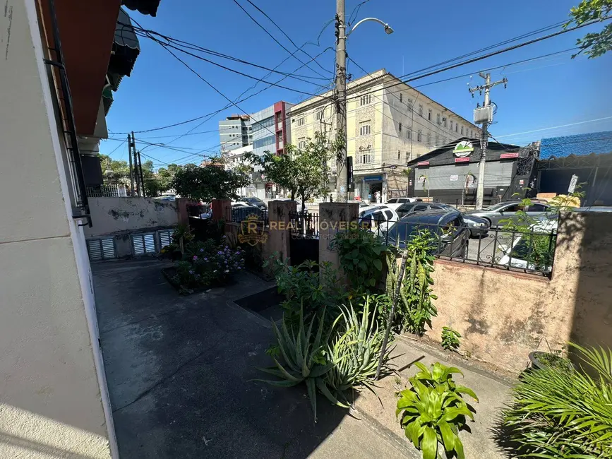 Casa com 2 quartos à venda, 140m2 em Vila Valqueire, Rio De Janeiro - RJ - imagem 2 Foto 2 de Casa com 2 quartos à venda, 140m2 em Vila Valqueire, Rio De Janeiro - RJ