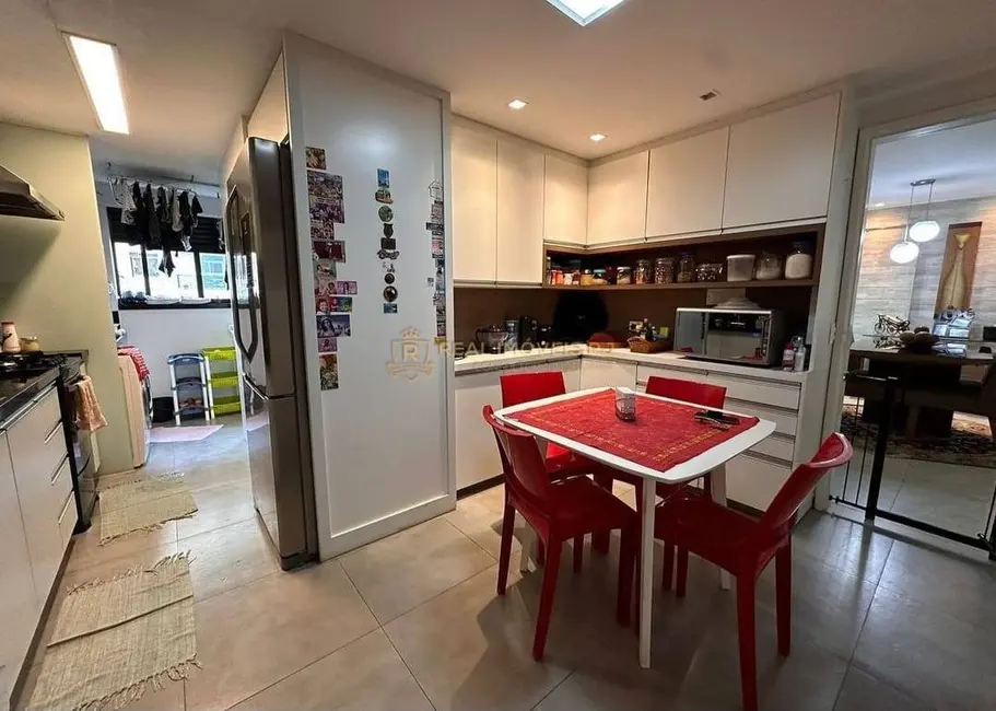 Apartamento com 4 quartos à venda, 133m2 em Barra da Tijuca, Rio De Janeiro - RJ - imagem 6 Foto 6 de Apartamento com 4 quartos à venda, 133m2 em Barra da Tijuca, Rio De Janeiro - RJ