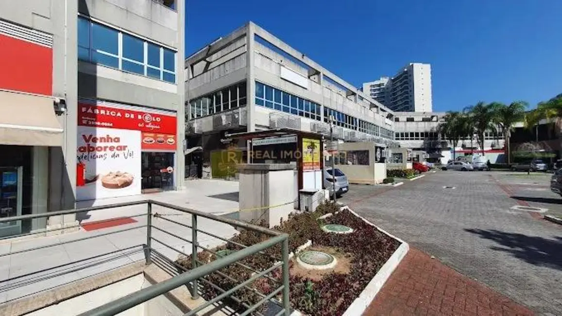 Foto 1 de Loja à venda, 318m2 em Jacarepaguá, Rio De Janeiro - RJ