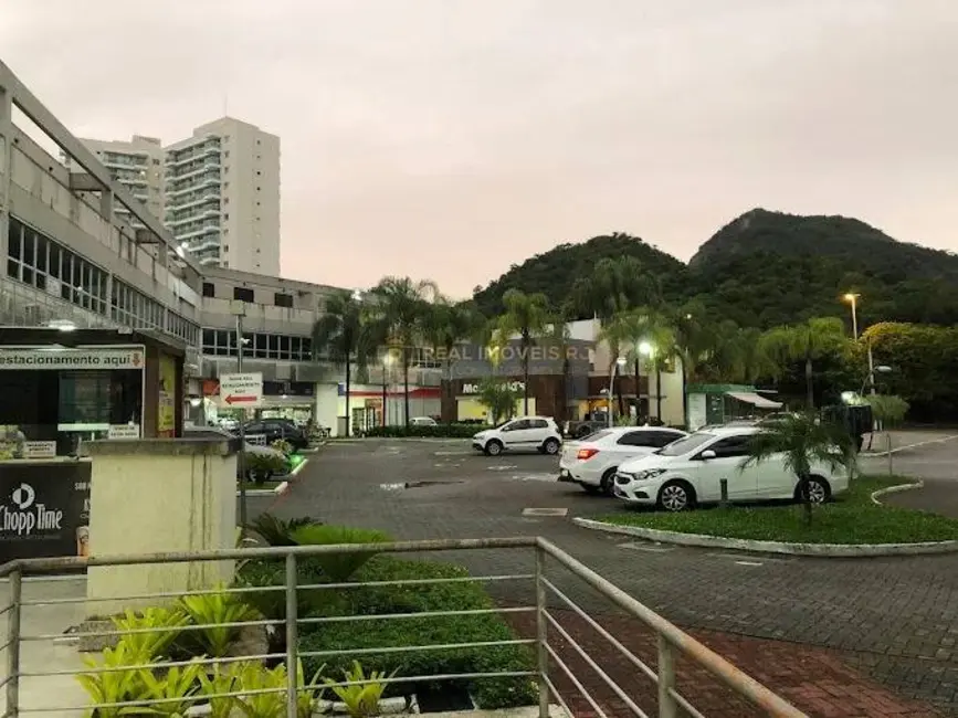 Foto 2 de Loja à venda, 318m2 em Jacarepaguá, Rio De Janeiro - RJ