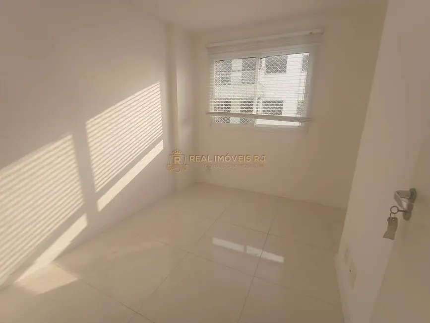 Foto 6 de Apartamento com 3 quartos para alugar, 77m2 em Anil, Rio De Janeiro - RJ