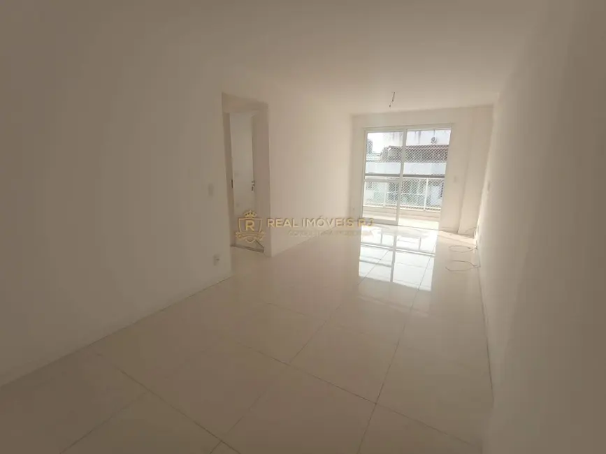 Foto 2 de Apartamento com 3 quartos para alugar, 77m2 em Anil, Rio De Janeiro - RJ
