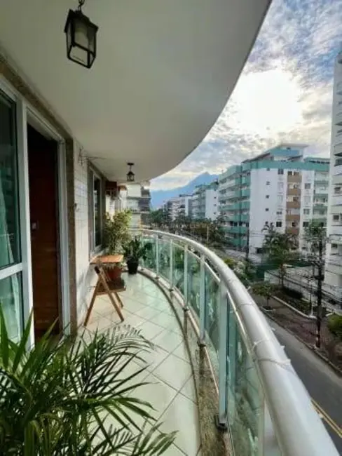 Foto 4 de Apartamento com 2 quartos à venda, 75m2 em Anil, Rio De Janeiro - RJ