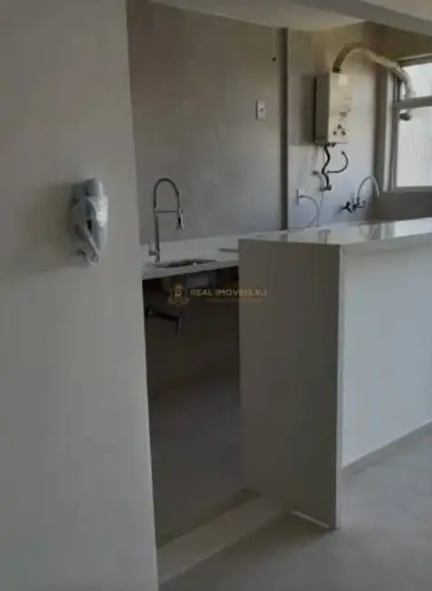 Foto 2 de Apartamento com 2 quartos à venda, 55m2 em Barra da Tijuca, Rio De Janeiro - RJ