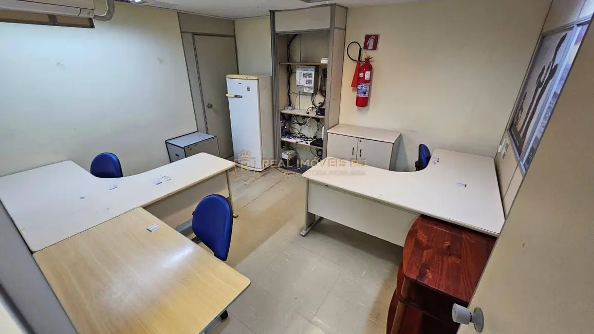 Sala Comercial para alugar, 275m2 em Centro, Rio De Janeiro - RJ - imagem 9 Foto 9 de Sala Comercial para alugar, 275m2 em Centro, Rio De Janeiro - RJ