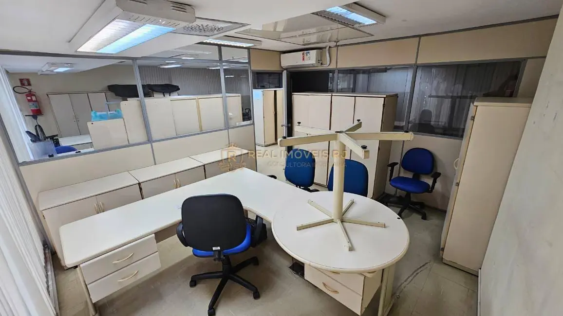 Sala Comercial para alugar, 275m2 em Centro, Rio De Janeiro - RJ - imagem 7 Foto 7 de Sala Comercial para alugar, 275m2 em Centro, Rio De Janeiro - RJ