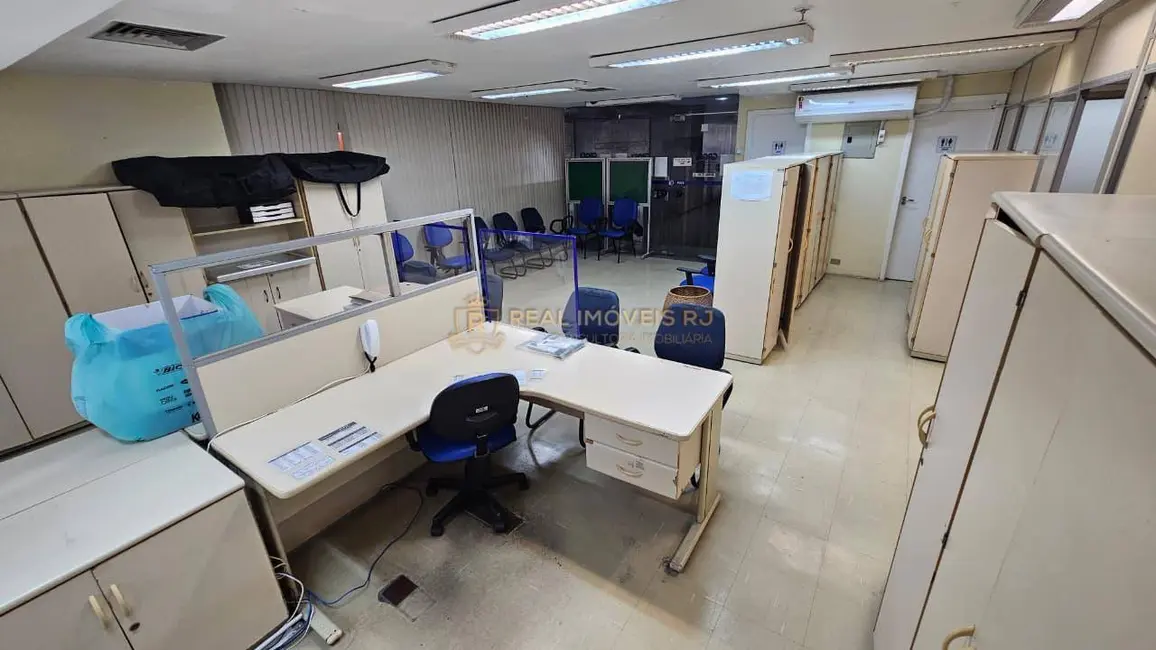 Sala Comercial para alugar, 275m2 em Centro, Rio De Janeiro - RJ - imagem 5 Foto 5 de Sala Comercial para alugar, 275m2 em Centro, Rio De Janeiro - RJ