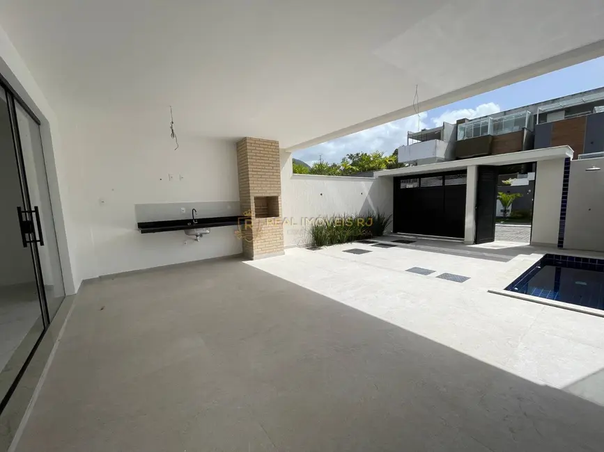 Foto 3 de Casa com 3 quartos à venda, 310m2 em Recreio dos Bandeirantes, Rio De Janeiro - RJ