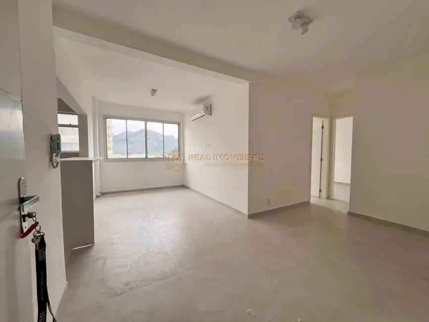Foto 1 de Apartamento com 2 quartos à venda, 55m2 em Barra da Tijuca, Rio De Janeiro - RJ