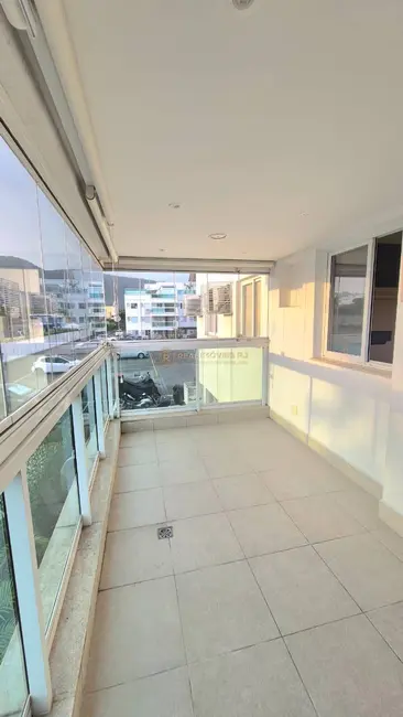 Foto 1 de Apartamento com 3 quartos para alugar em Recreio dos Bandeirantes, Rio De Janeiro - RJ