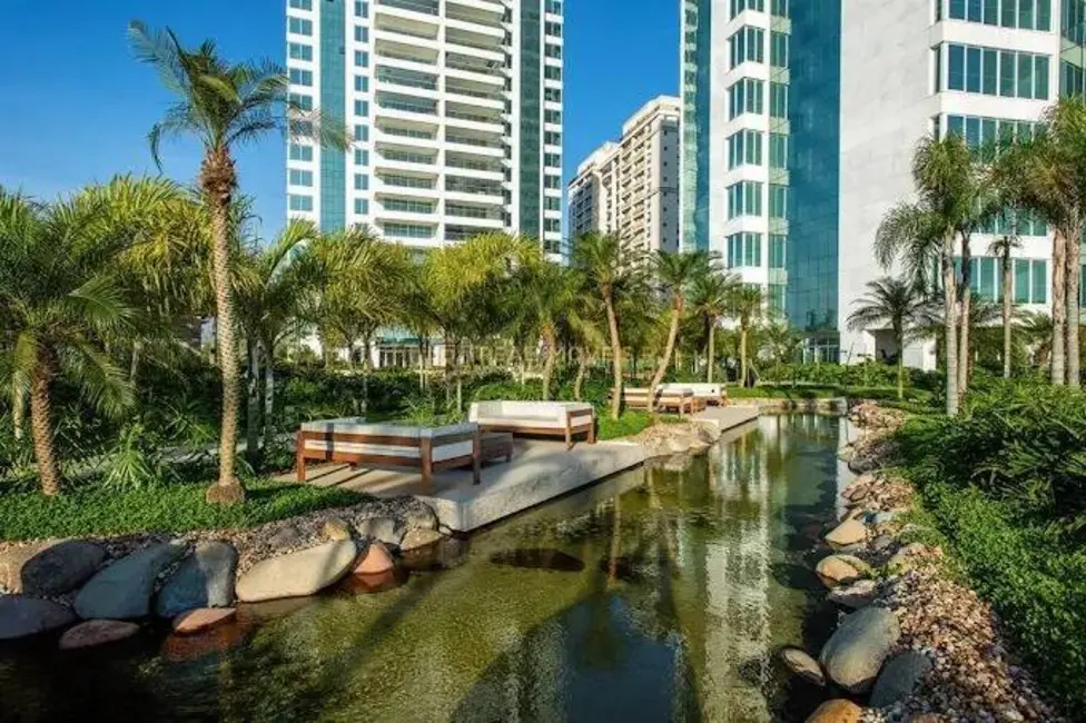 Foto 1 de Apartamento com 4 quartos à venda, 266m2 em Barra da Tijuca, Rio De Janeiro - RJ