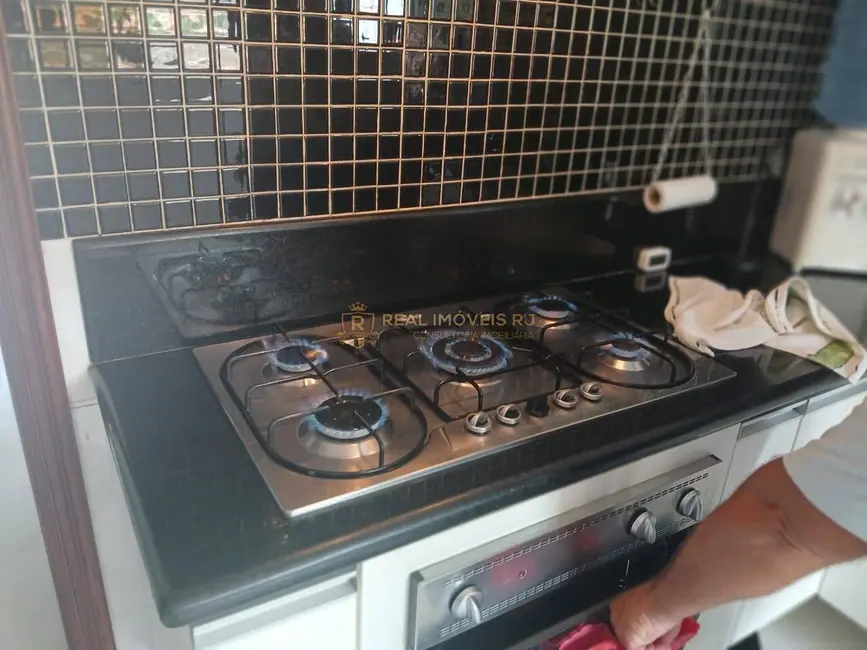 Foto 9 de Casa com 2 quartos para alugar, 200m2 em Vargem Grande, Rio De Janeiro - RJ