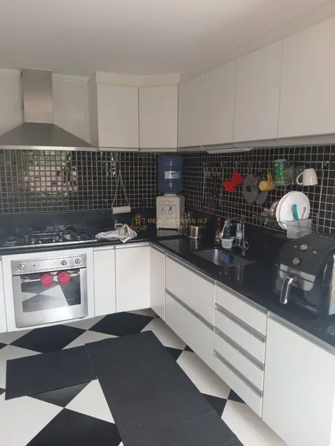 Foto 8 de Casa com 2 quartos para alugar, 200m2 em Vargem Grande, Rio De Janeiro - RJ