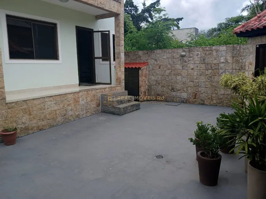 Foto 4 de Casa com 2 quartos para alugar, 200m2 em Vargem Grande, Rio De Janeiro - RJ