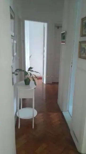 Apartamento com 3 quartos à venda, 110m2 em Copacabana, Rio De Janeiro - RJ - imagem 1 Foto 1 de Apartamento com 3 quartos à venda, 110m2 em Copacabana, Rio De Janeiro - RJ