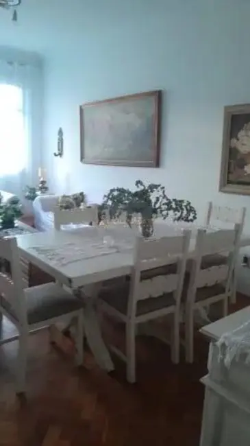 Apartamento com 3 quartos à venda, 110m2 em Copacabana, Rio De Janeiro - RJ - imagem 3 Foto 3 de Apartamento com 3 quartos à venda, 110m2 em Copacabana, Rio De Janeiro - RJ