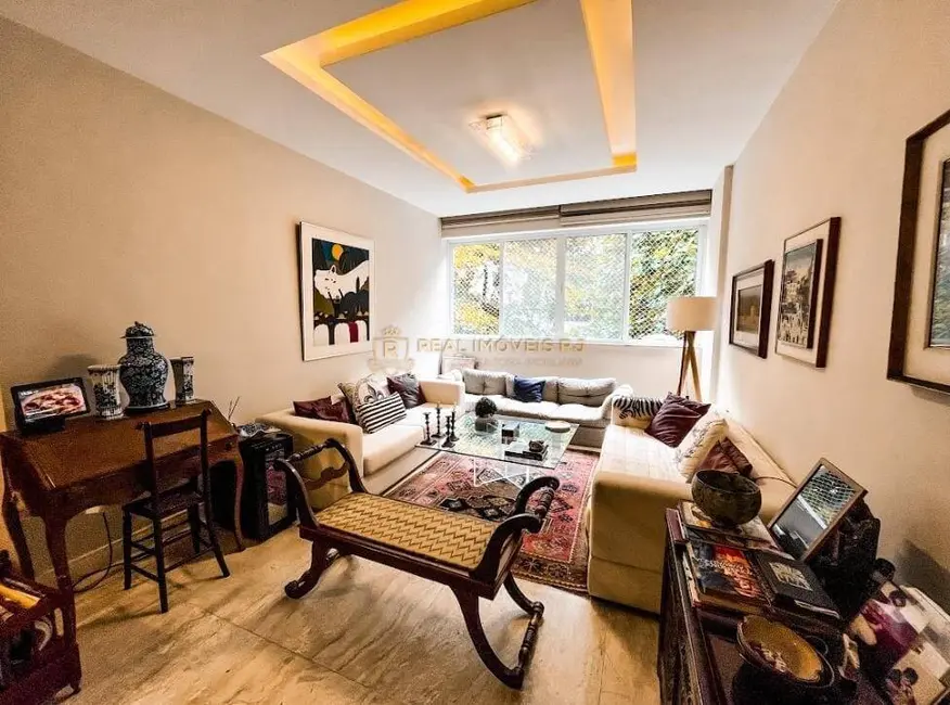 Apartamento com 2 quartos à venda, 136m2 em Copacabana, Rio De Janeiro - RJ - imagem 5 Foto 5 de Apartamento com 2 quartos à venda, 136m2 em Copacabana, Rio De Janeiro - RJ