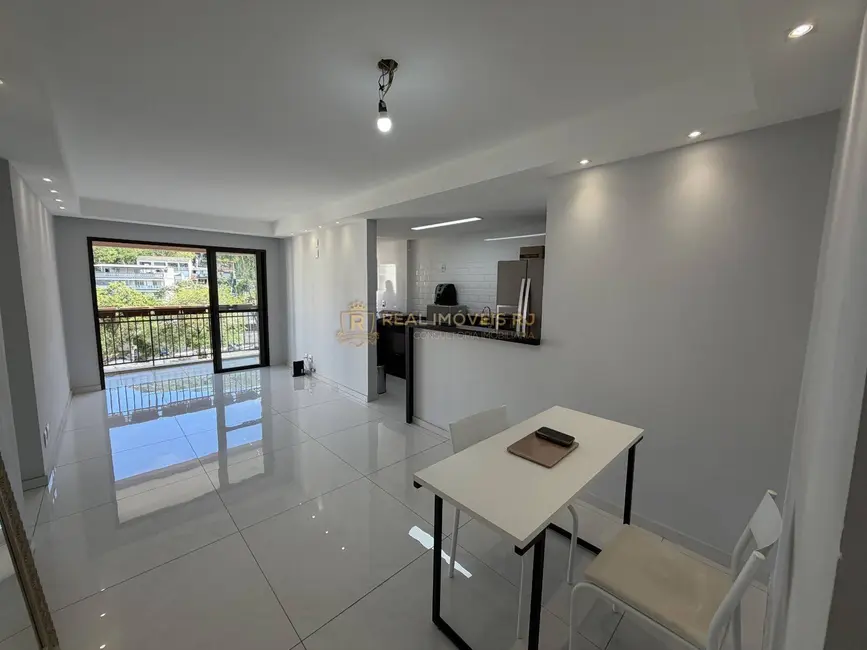 Foto 2 de Apartamento com 2 quartos à venda, 67m2 em Taquara, Rio De Janeiro - RJ