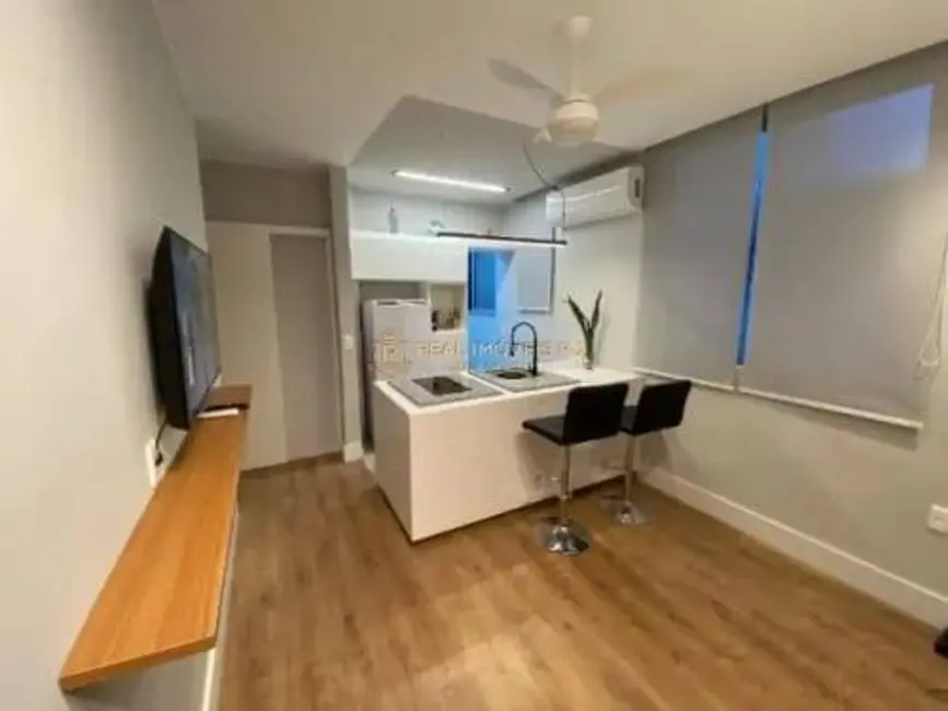 Apartamento com 1 quarto à venda, 47m2 em Leblon, Rio De Janeiro - RJ - imagem 5 Foto 5 de Apartamento com 1 quarto à venda, 47m2 em Leblon, Rio De Janeiro - RJ