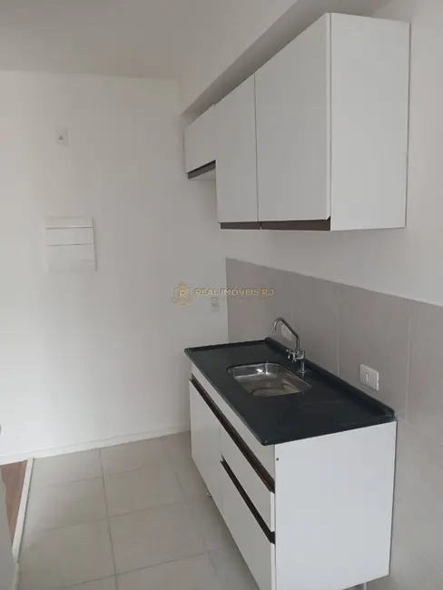 Foto 4 de Apartamento com 2 quartos para alugar, 51m2 em Rio De Janeiro - RJ