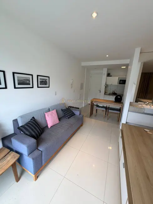 Apartamento com 1 quarto para alugar, 37m2 em Jacarepaguá, Rio De Janeiro - RJ - imagem 3 Foto 3 de Apartamento com 1 quarto para alugar, 37m2 em Jacarepaguá, Rio De Janeiro - RJ