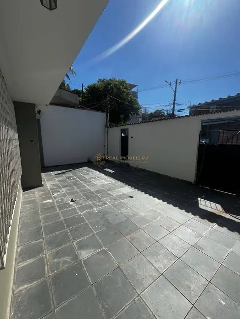 Foto 3 de Casa com 4 quartos à venda, 132m2 em Vila Valqueire, Rio De Janeiro - RJ