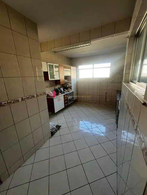 Foto 9 de Casa com 4 quartos à venda, 132m2 em Vila Valqueire, Rio De Janeiro - RJ