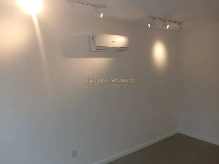 Foto 3 de Sala Comercial para alugar, 24m2 em Jacarepaguá, Rio De Janeiro - RJ