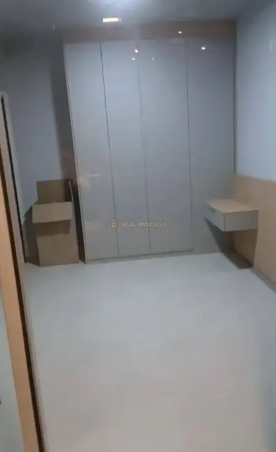 Apartamento com 2 quartos para alugar, 84m2 em Recreio dos Bandeirantes, Rio De Janeiro - RJ - imagem 3 Foto 3 de Apartamento com 2 quartos para alugar, 84m2 em Recreio dos Bandeirantes, Rio De Janeiro - RJ