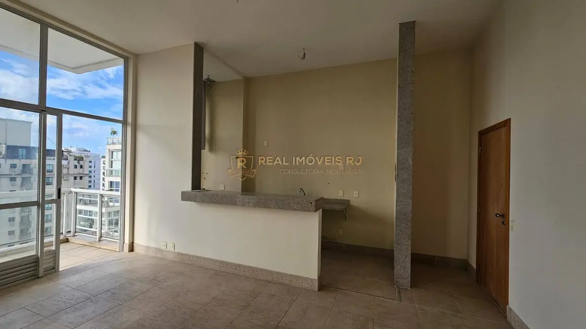 Foto 3 de Apartamento com 2 quartos à venda, 74m2 em Barra da Tijuca, Rio De Janeiro - RJ
