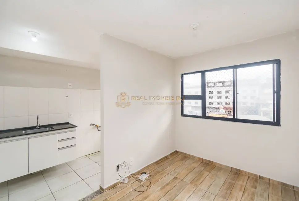 Foto 2 de Apartamento com 2 quartos à venda, 45m2 em Madureira, Rio De Janeiro - RJ