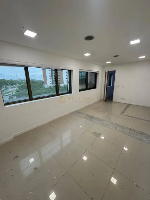 Foto 4 de Sala Comercial para alugar, 140m2 em Barra da Tijuca, Rio De Janeiro - RJ