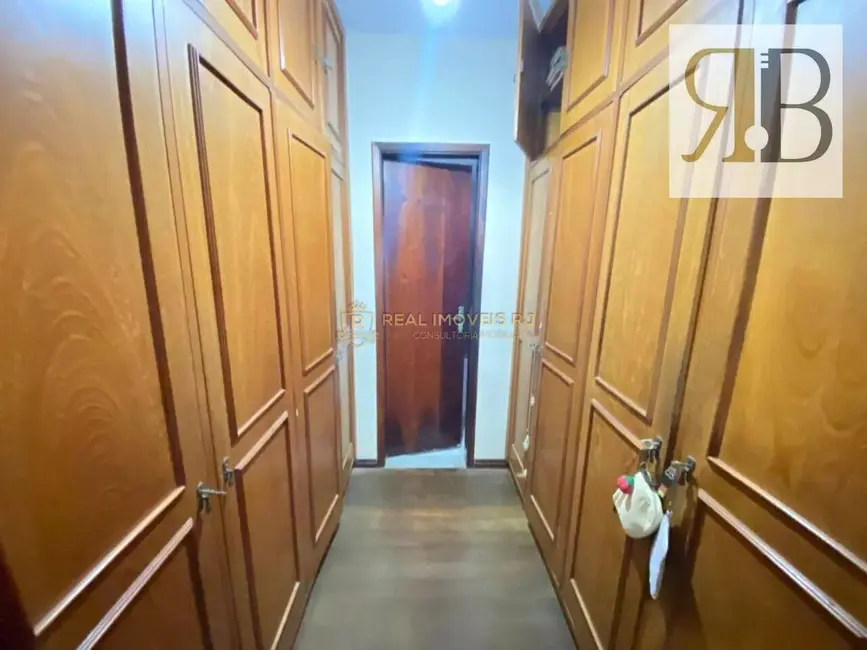 Foto 9 de Casa com 3 quartos à venda, 322m2 em Freguesia (Jacarepaguá), Rio De Janeiro - RJ