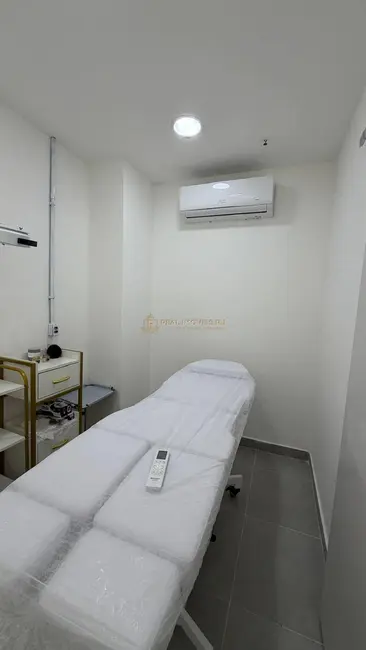 Sala Comercial para alugar, 50m2 em Rio De Janeiro - RJ - imagem 2 Foto 2 de Sala Comercial para alugar, 50m2 em Rio De Janeiro - RJ