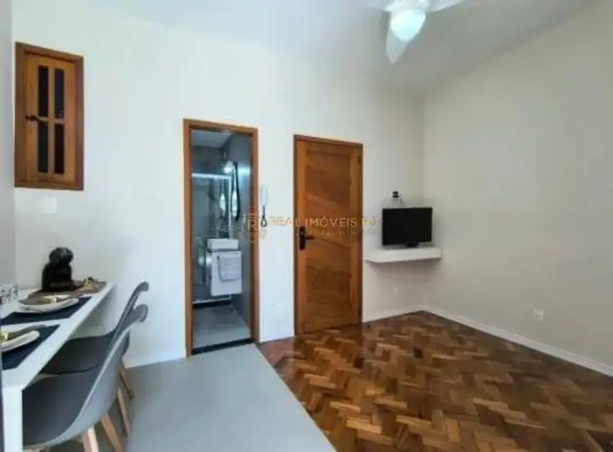 Foto 2 de Apartamento com 1 quarto à venda, 35m2 em Copacabana, Rio De Janeiro - RJ