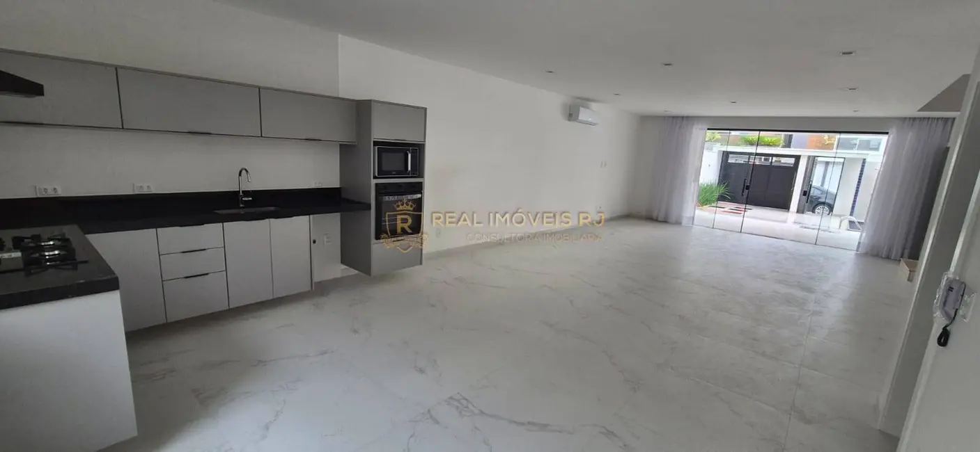 Casa com 3 quartos para alugar, 315m2 em Recreio dos Bandeirantes, Rio De Janeiro - RJ - imagem 7 Foto 7 de Casa com 3 quartos para alugar, 315m2 em Recreio dos Bandeirantes, Rio De Janeiro - RJ
