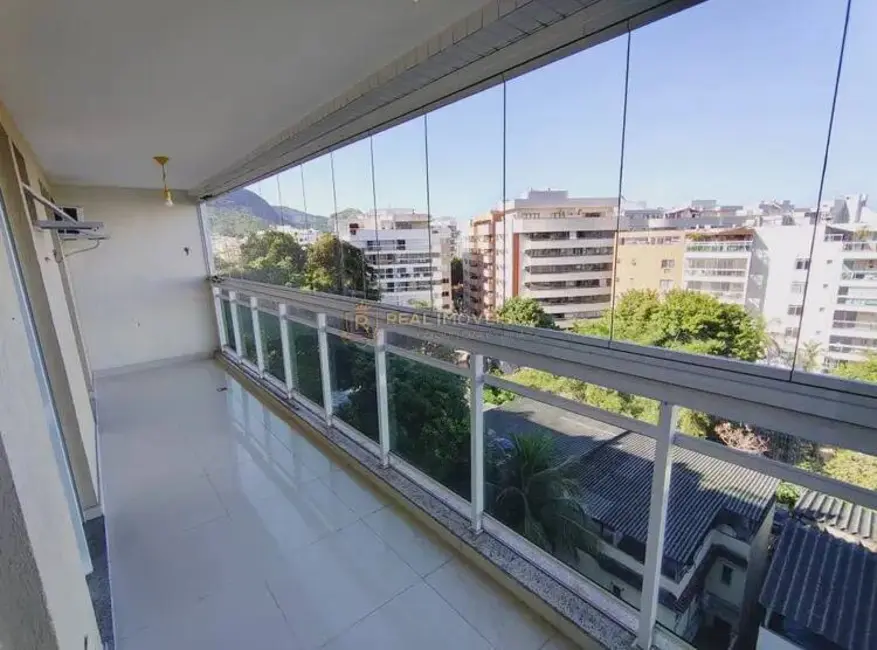 Apartamento com 2 quartos à venda, 80m2 em Freguesia (Jacarepaguá), Rio De Janeiro - RJ - imagem 2 Foto 2 de Apartamento com 2 quartos à venda, 80m2 em Freguesia (Jacarepaguá), Rio De Janeiro - RJ