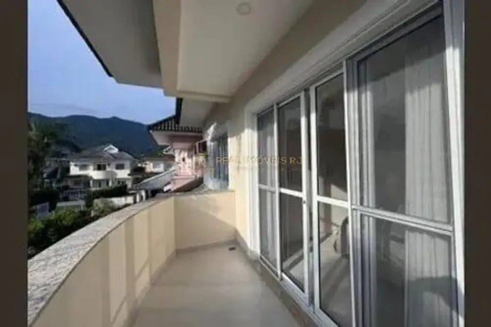 Foto 2 de Casa com 5 quartos à venda, 220m2 em Vargem Pequena, Rio De Janeiro - RJ
