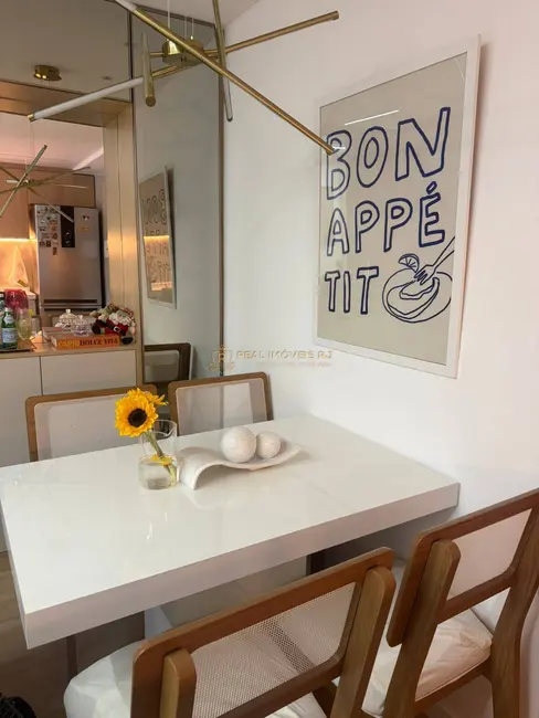 Foto 3 de Apartamento com 2 quartos para alugar, 45m2 em Jacarepaguá, Rio De Janeiro - RJ