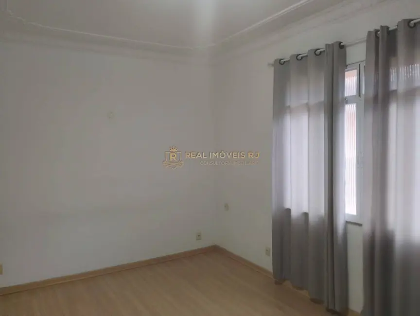 Foto 9 de Casa com 2 quartos para alugar, 200m2 em Praça Seca, Rio De Janeiro - RJ