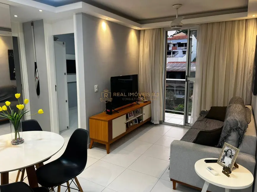 Foto 2 de Apartamento com 2 quartos à venda, 55m2 em Taquara, Rio De Janeiro - RJ