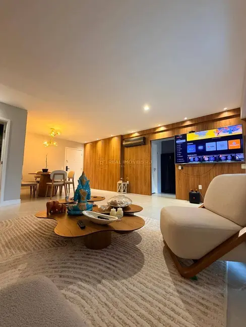 Foto 2 de Apartamento com 3 quartos à venda, 120m2 em Rio De Janeiro - RJ