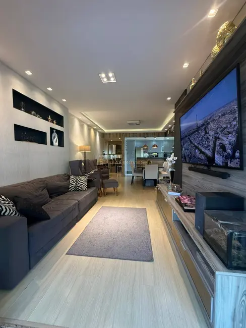 Apartamento com 4 quartos à venda, 110m2 em Rio De Janeiro - RJ - imagem 5 Foto 5 de Apartamento com 4 quartos à venda, 110m2 em Rio De Janeiro - RJ