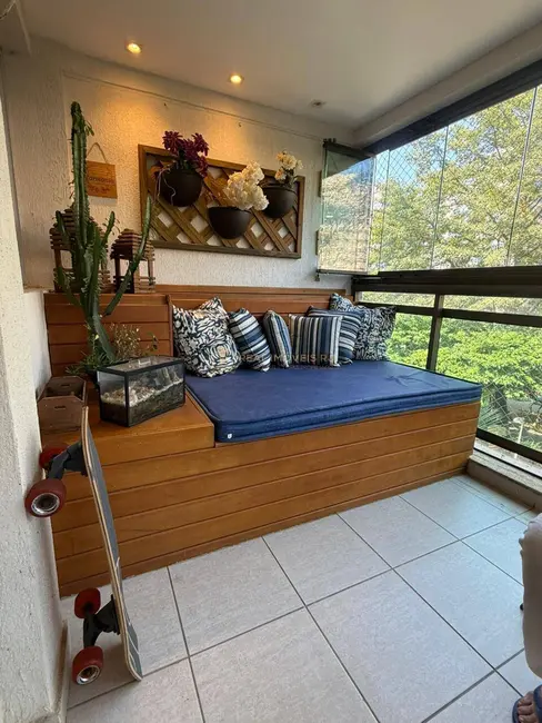 Apartamento com 4 quartos à venda, 110m2 em Rio De Janeiro - RJ - imagem 3 Foto 3 de Apartamento com 4 quartos à venda, 110m2 em Rio De Janeiro - RJ