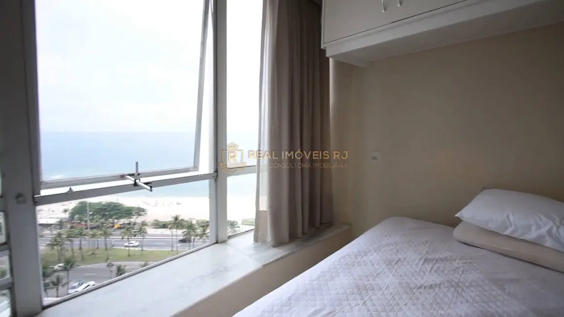 Foto 2 de Apartamento com 2 quartos à venda, 90m2 em Barra da Tijuca, Rio De Janeiro - RJ